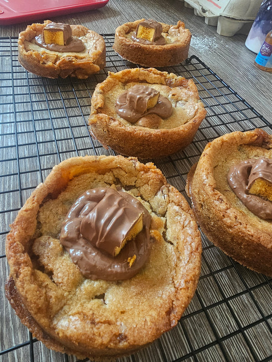 Crunchie Deep Pan Cookie (ready now)