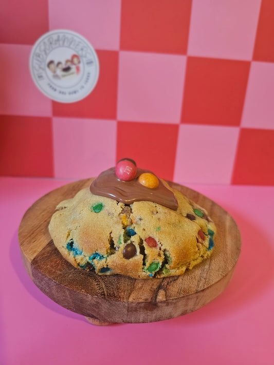 Crispy M&M Stuffed Cookie (ready now)