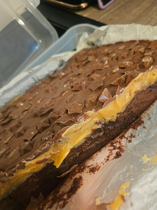 *NON FREEZER SALE, FRESH* Mars and Magic Star Triple Decker Brownie (ready now)