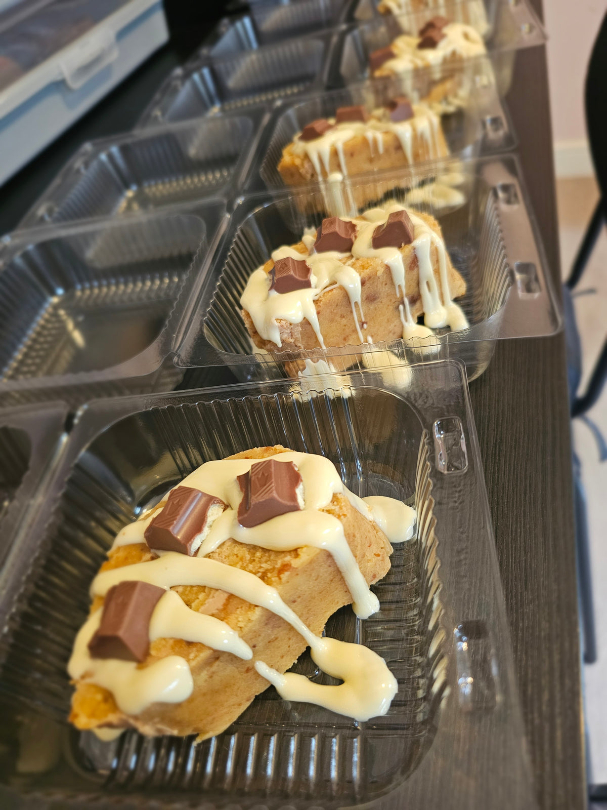 Kinder Bar Blondie Mistakes (ready now)