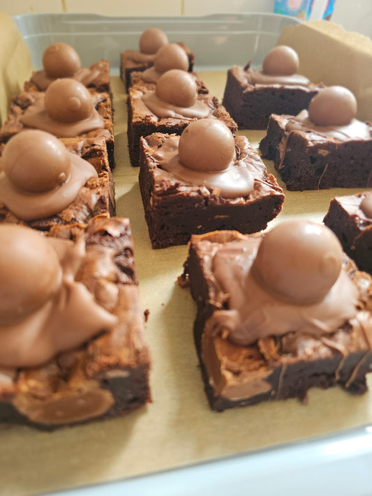 Lindt Loaded Brownie (ready now)